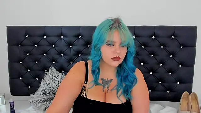 Snapshot of LunaWetPussy chatting on July 2026 01:28:01 PM LunaWetPussy online show from July 2026 01:28:01 PM