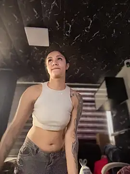 Isabella-Teen online show from June 2026 12:27:01 PM