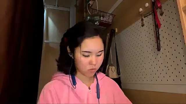 JennyCarpenter online show from May 2026 05:14:02 AM