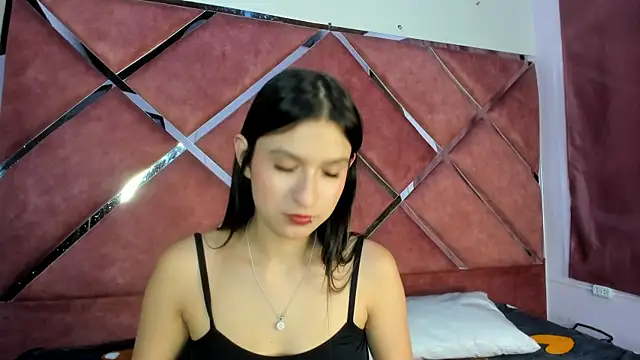 AggathaSanders  online show from October 2025 02:11:02 AM