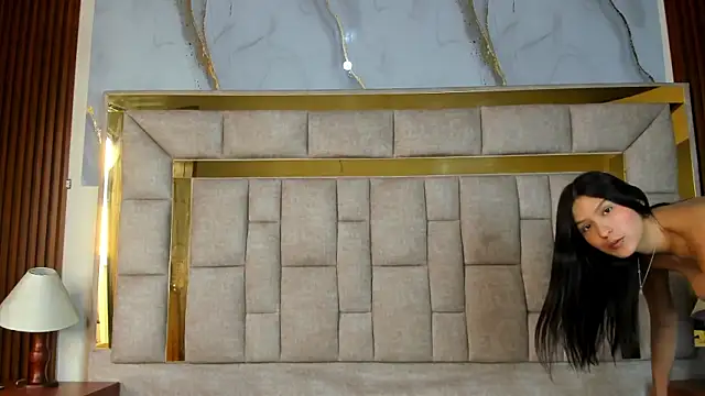 AggathaSanders  online show from October 2025 12:34:02 PM