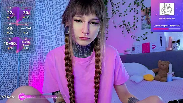 LilithPoison online show from May 2026 06:13:01 PM