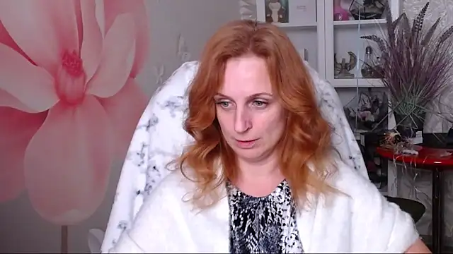 Snapshot of Venus_love1 chatting on December 2024 06:10:01 PM Venus love1 online show from December 2024 06:10:01 PM