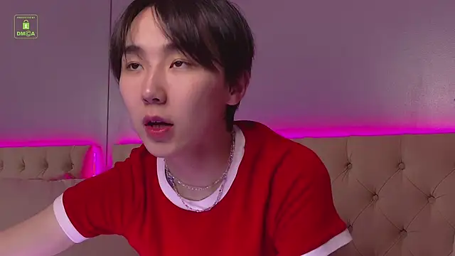 Snapshot of HeejinWang chatting on September 2025 08:12:02 PM HeejinWang online show from September 2025 08:12:02 PM