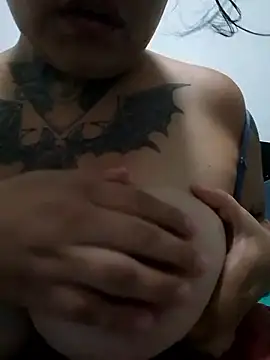 Snapshot of agnesvela chatting on October 2025 05:41:02 AM agnesvela online show from October 2025 05:41:02 AM