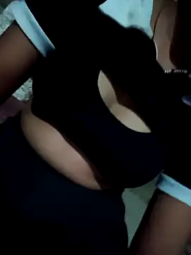 Aaisha-16 online show from May 2026 05:10:02 PM