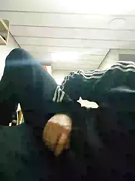 Alecumload online show from September 2025 03:42:02 AM