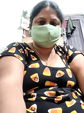 Mmm143 online show from October 2025 07:27:01 PM