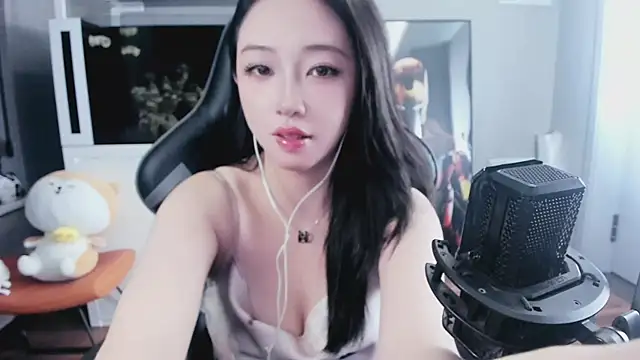 Keke-Bai online show from September 2025 01:49:01 PM