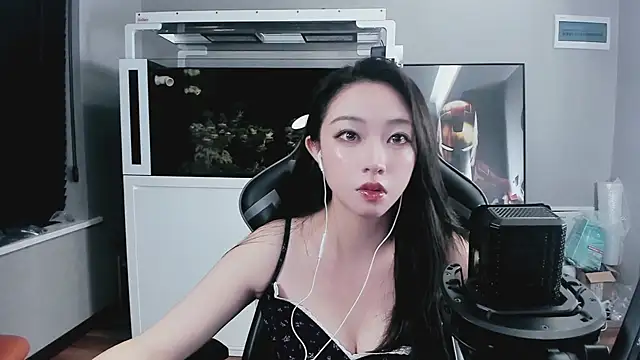 Keke-Bai online show from September 2025 01:16:01 PM