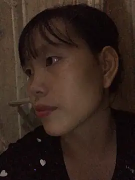 Snapshot of huong-18 chatting on October 2025 02:15:02 PM huong-18 online show from October 2025 02:15:02 PM