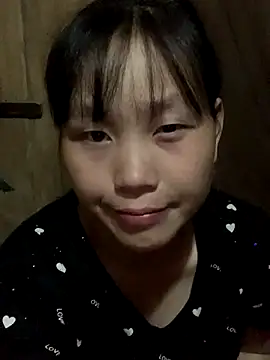 Snapshot of huong-18 chatting on October 2025 10:03:02 AM huong-18 online show from October 2025 10:03:02 AM