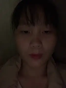 Snapshot of huong-18 chatting on October 2025 11:01:02 PM huong-18 online show from October 2025 11:01:02 PM