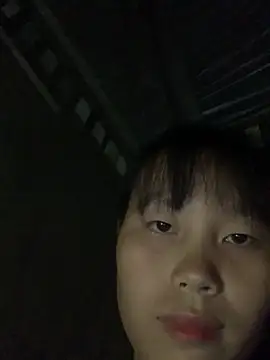 Snapshot of huong-18 chatting on October 2025 09:28:02 PM huong-18 online show from October 2025 09:28:02 PM