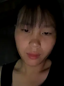 Snapshot of huong-18 chatting on November 2025 11:47:01 PM huong-18 online show from November 2025 11:47:01 PM