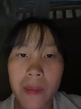 Snapshot of huong-18 chatting on November 2025 02:37:02 PM huong-18 online show from November 2025 02:37:02 PM