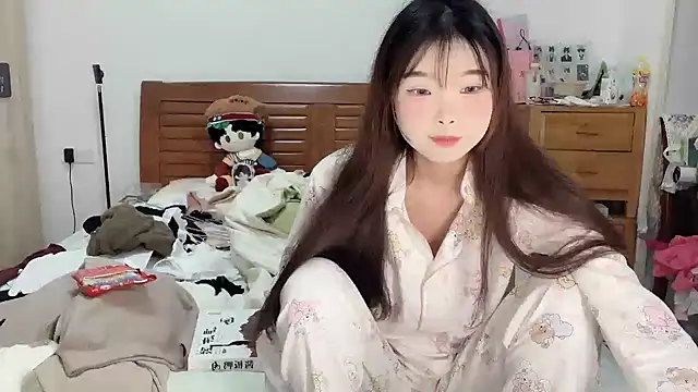 Akong11 online show from September 2025 06:34:01 PM