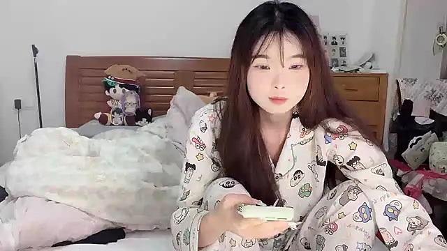 Akong11 online show from October 2025 06:39:01 PM