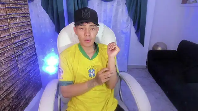 Hunteer Boy online show from October 2025 11:46:01 PM