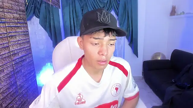 Hunteer Boy online show from October 2025 08:28:02 PM