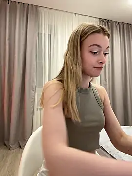 FriendlyFire 18 online show from March 2026 09:22:02 PM