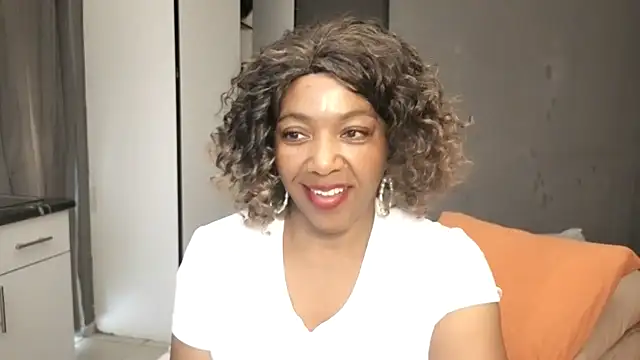 Lillyan N online show from January 2026 10:41:02 AM