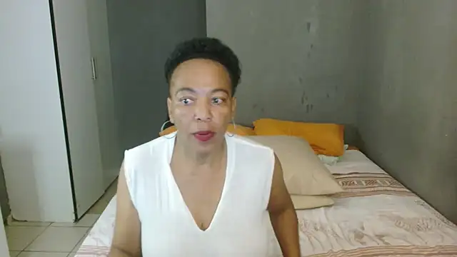 Snapshot of Lillyan_N chatting on March 2026 05:50:02 PM Lillyan N online show from March 2026 05:50:02 PM