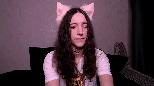 SilverMuse  online show from October 2025 11:16:02 PM