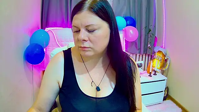 Snapshot of BritneyRaine chatting on September 2025 12:07:01 PM BritneyRaine online show from September 2025 12:07:01 PM