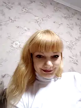 Snapshot of AliceSwan1122 chatting on September 2025 07:15:02 PM AliceSwan1122 online show from September 2025 07:15:02 PM