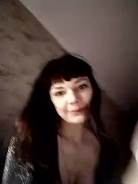 AliceSwan1122 online show from April 2026 08:00:02 PM