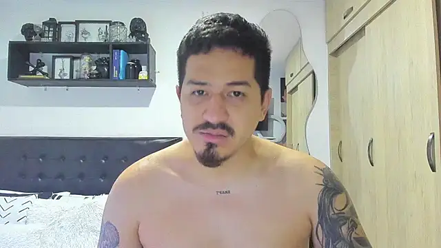 Snapshot of Arnolwilliams chatting on October 2025 12:25:02 AM Arnolwilliams online show from October 2025 12:25:02 AM