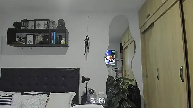 Snapshot of Arnolwilliams chatting on November 2025 02:13:01 AM Arnolwilliams online show from November 2025 02:13:01 AM