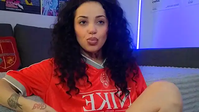 KiraQuinn1 online show from February 2026 04:50:01 PM