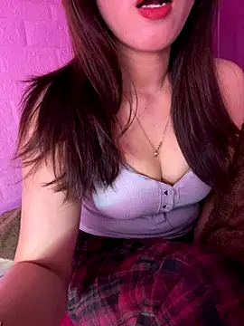 Snapshot of Moon_pusy chatting on December 2025 01:11:01 AM Moon pusy online show from December 2025 01:11:01 AM