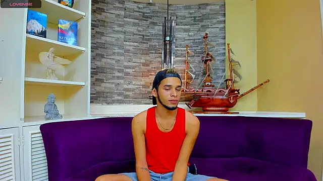 Snapshot of Juicy_Creww chatting on September 2025 09:47:01 AM Juicy Creww online show from September 2025 09:47:01 AM