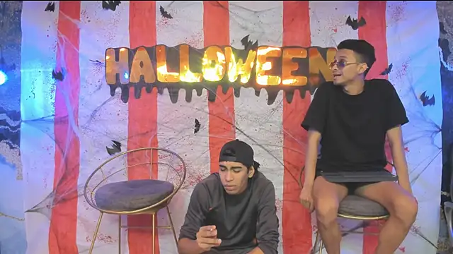 Snapshot of Juicy_Creww chatting on October 2025 09:32:01 AM Juicy Creww online show from October 2025 09:32:01 AM