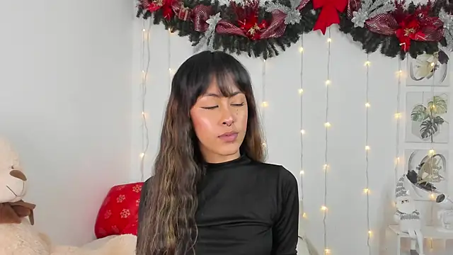 Snapshot of Susy_spark chatting on December 2025 11:57:02 PM Susy spark online show from December 2025 11:57:02 PM