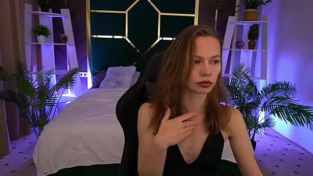 Snapshot of ShyySiren chatting on November 2025 08:36:02 AM ShyySiren online show from November 2025 08:36:02 AM