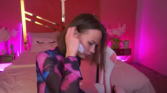 Snapshot of ShyySiren chatting on November 2025 08:28:01 AM ShyySiren online show from November 2025 08:28:01 AM