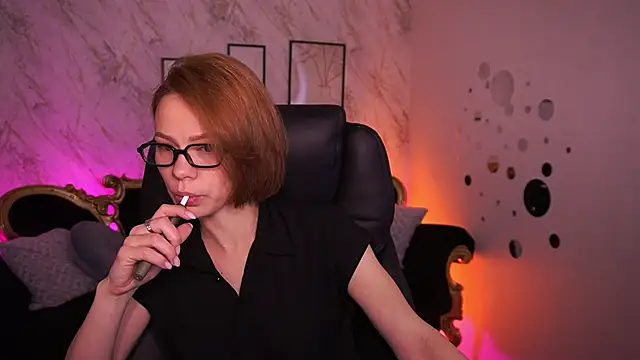 ShyySiren online show from May 2026 03:45:02 AM