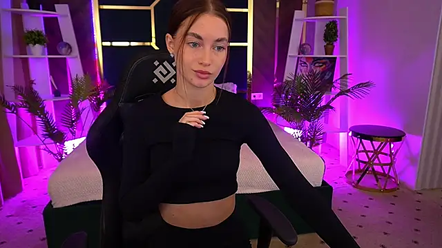 CherryyLulu online show from September 2025 07:13:02 AM