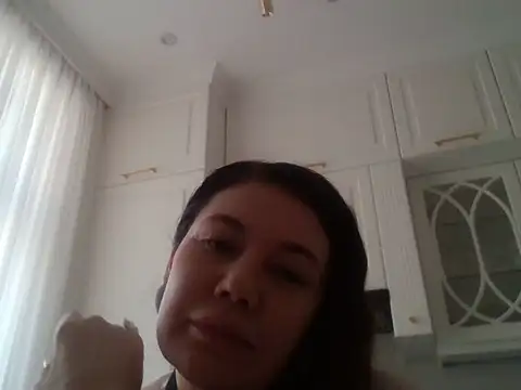 Snapshot of Lomivah chatting on October 2025 09:35:02 AM Lomivah online show from October 2025 09:35:02 AM