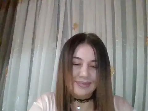 Snapshot of Lomivah chatting on November 2025 04:09:01 PM Lomivah online show from November 2025 04:09:01 PM