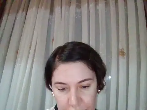 Snapshot of Lomivah chatting on November 2025 01:11:01 PM Lomivah online show from November 2025 01:11:01 PM