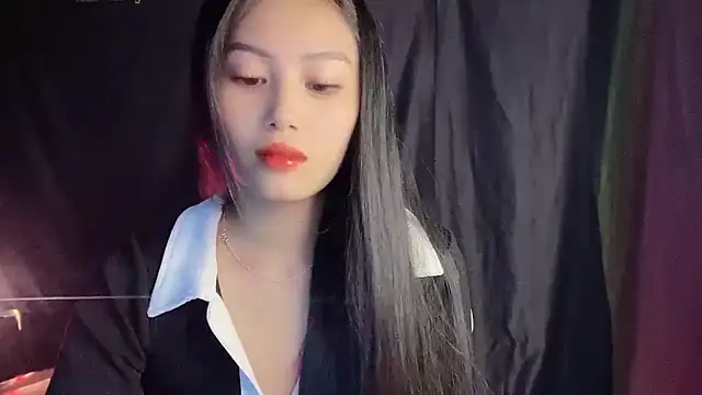 Lyly4757 online show from October 2025 11:03:02 PM