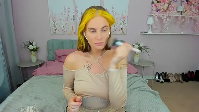 SabrinaRayX online show from May 2026 06:05:01 PM