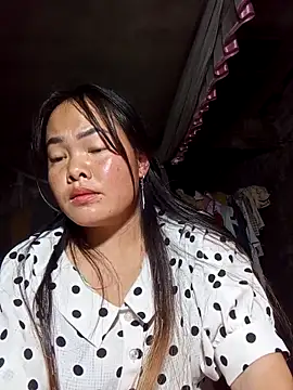 emilyzz online show from January 2026 01:46:01 PM