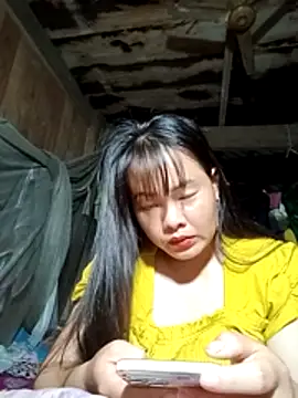 emilyzz online show from May 2026 01:43:02 AM