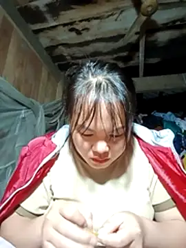emilyzz online show from May 2026 03:01:02 AM